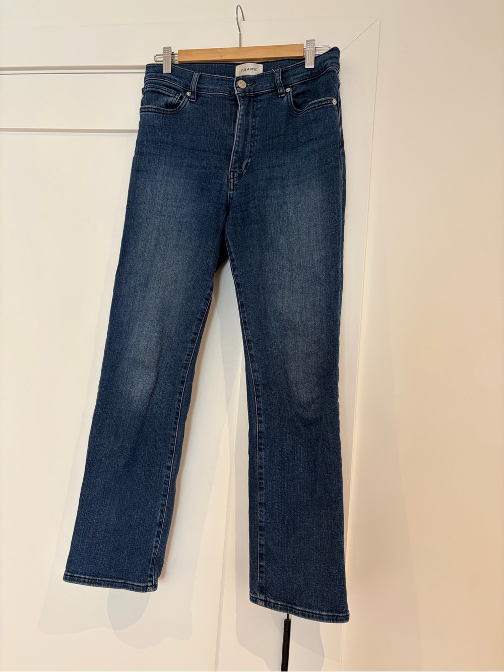 Frame Denim “Le Sleek Straight” Jeans